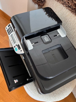 HP printer like new without box with free ink
