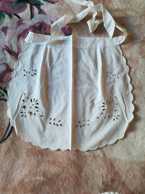 Kitchen apron new with cutwork embroidery machine-made
