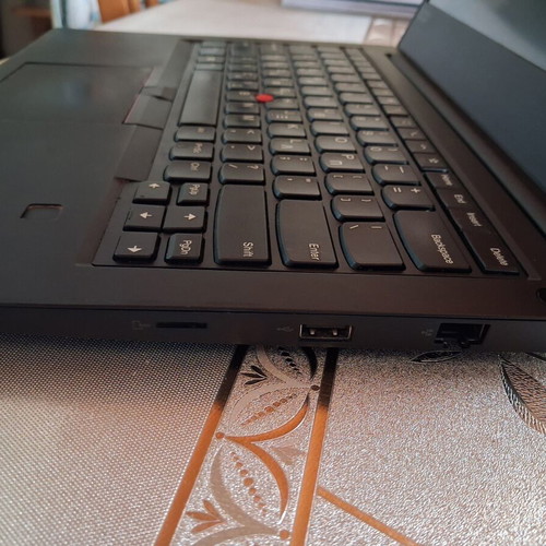 Lenovo ThinkPad laptop 14-inch FHD Intel Core i5 8GB 256GB SSD Windows