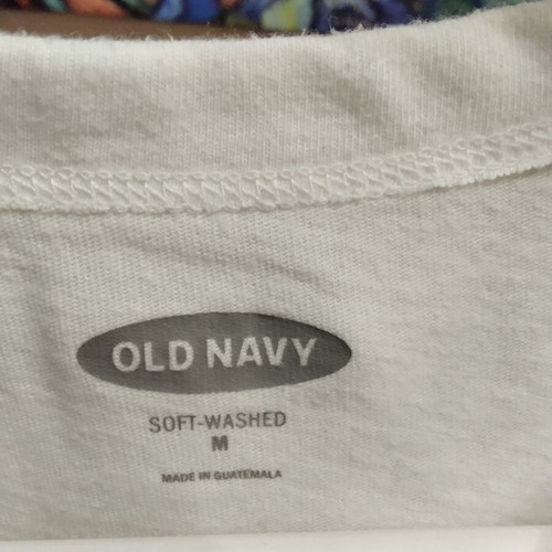 Old Navy NYC Skyline White T-shirt size M like new