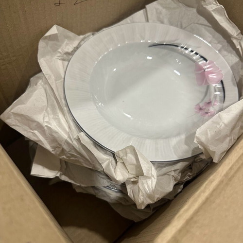 Dishes new, pack of 12, Bulgarian porcelain