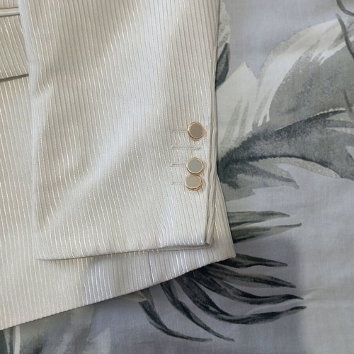 Men's suit used, jacket, trousers size 54 and tie included