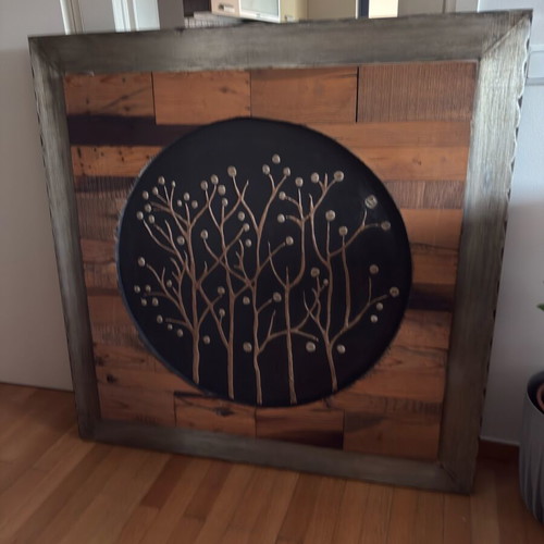 Embossed wooden painting 122x122 like new