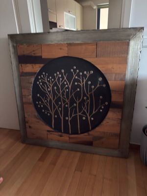 Embossed wooden painting 122x122 like new