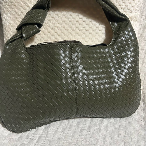 Woven women's shoulder bag new, olive color