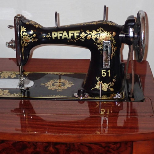 Pfaff sewing machine with cabinet used, excellent condition