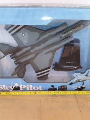 New Ray USAF F-15 Eagle plastic model new