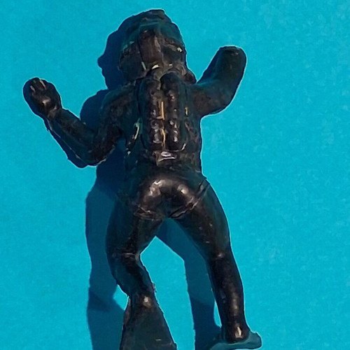 Military figures used with wear, set of 2