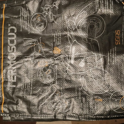 Tucano RO80X Universal motorcycle blanket used for XMAX 2011