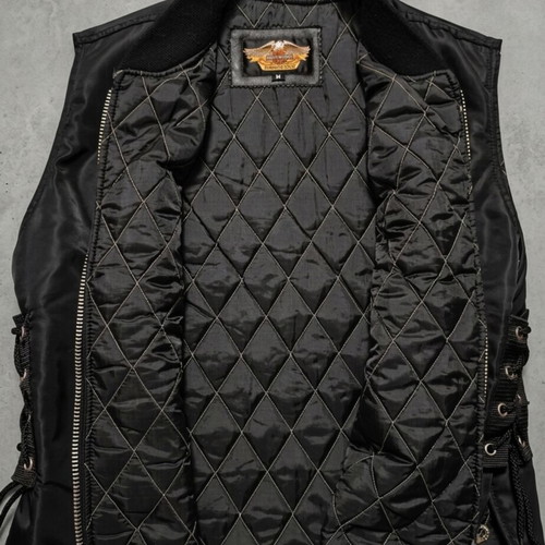 Harley-Davidson motorcycle vest, size M, embossed buttons and embroidery