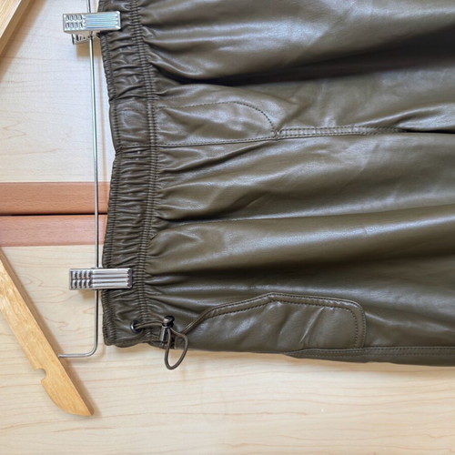 Bershka leather-look pants like new, parachute style, size S