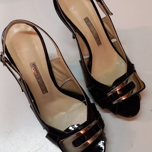 Gianna Kazakou women's pumps black patent leather size 37 like new