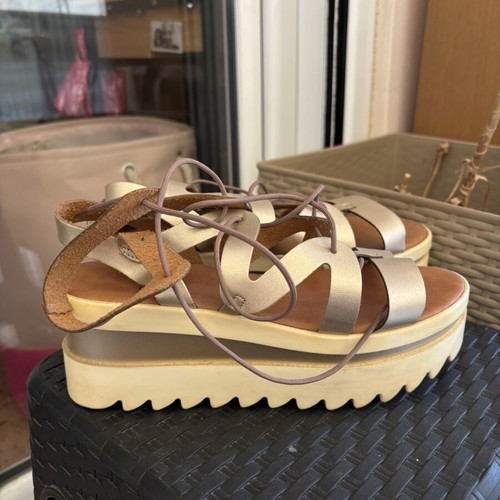 Estil sandals like new, size 40, beige and gold