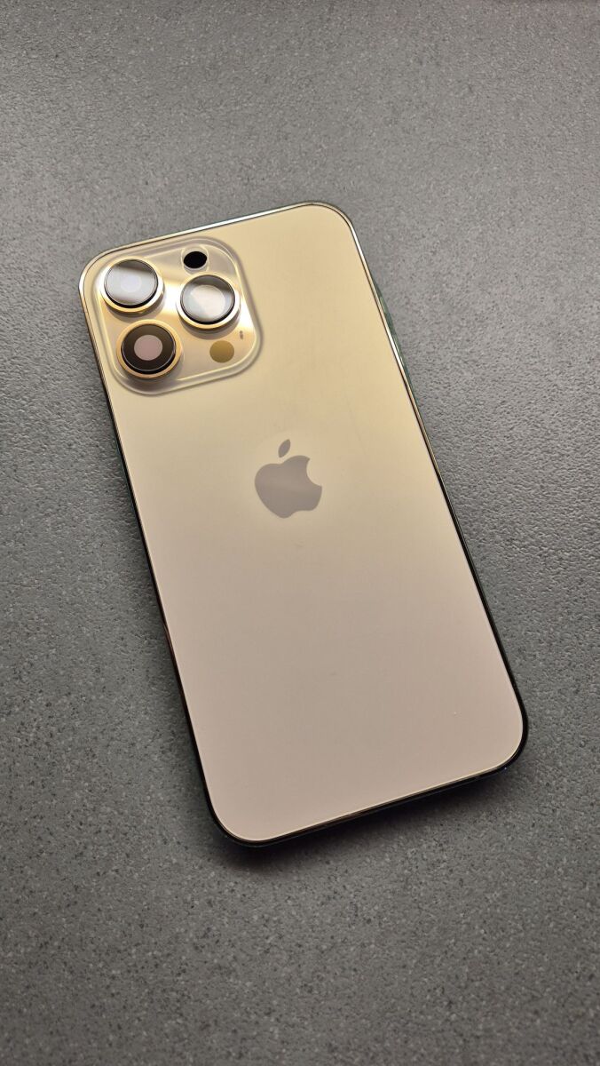 iPhone - ネオページ　iphone13pro ゴールド iPhone 13 Pro frame gold with buttons,… - € 45,00 - Vendora.cy