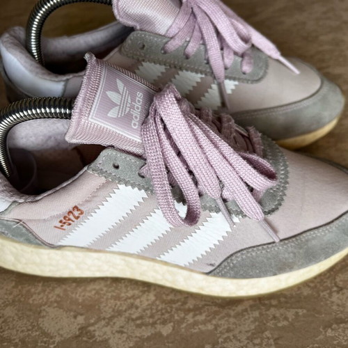 Adidas Original athletic shoes like new, size 37-37.5, pink and grey suede