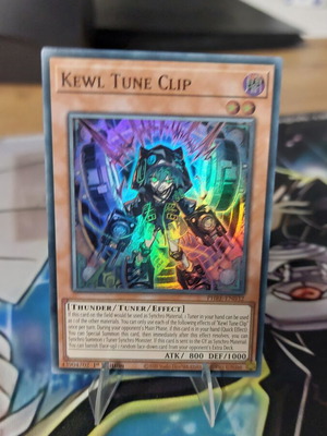 Kewl Tune Clip V.1 Super Rare card new