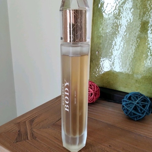 Body Mist Body Burberry 85ml like new