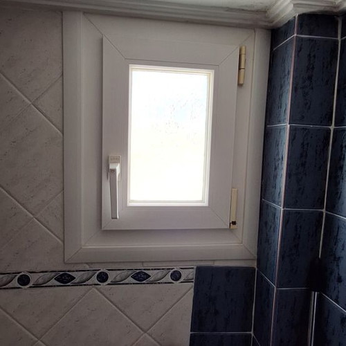 PVC windows and armored security entrance door like new, Finstral with Aubi mechanisms