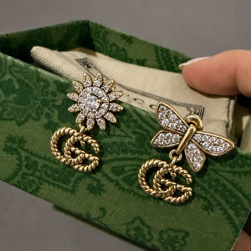 Gucci earrings with crystals and Interlocking G