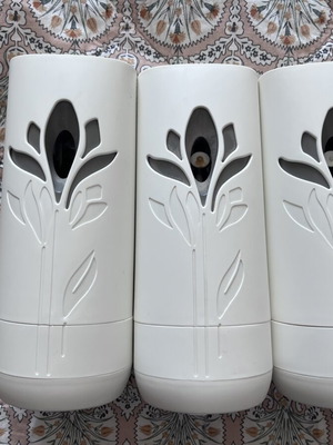 Automatic Air Freshener Devices like new, set of 3