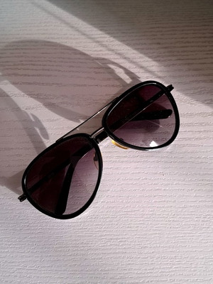 3Guys aviator sunglasses with dark purple lenses