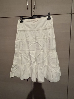 White midi skirt with ruffles like new, size M 38 10