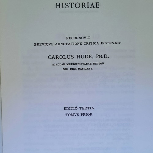 Herodoti Istoriae part one used in Ancient Greek without translation