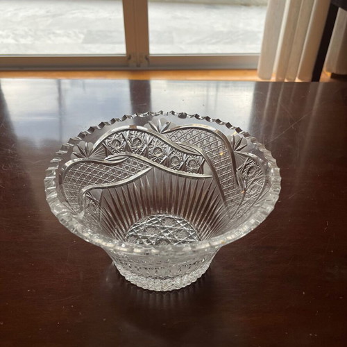 Vintage decorative items and crystals used