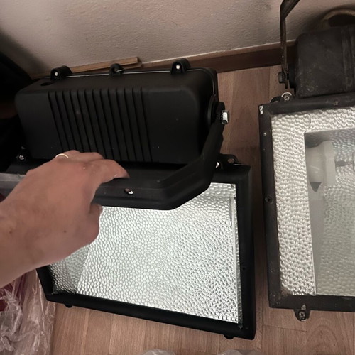 Floodlights used, 2 pcs 400 watt