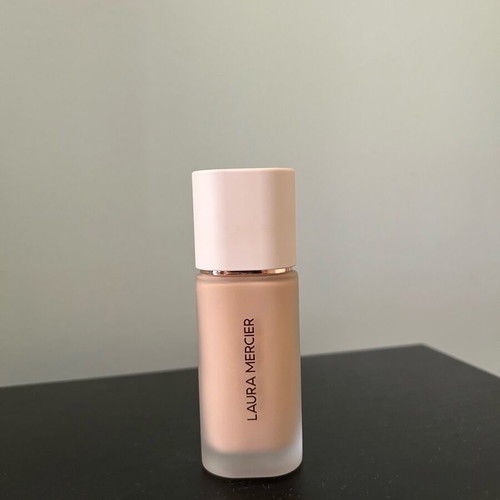 Laura Mercier foundation new in shade chiffon 1C2