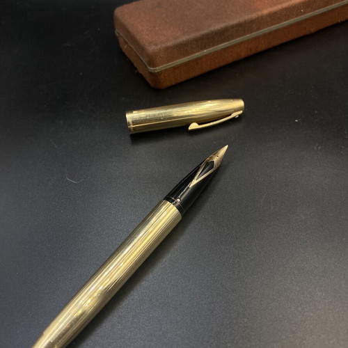 Sheaffer Imperial Triumph 777 fountain pen like new, 14K gold nib