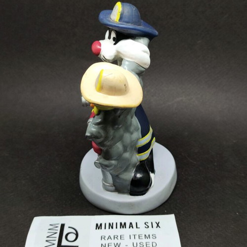 Sylvester Tweety figure used, Warner Bros firemen