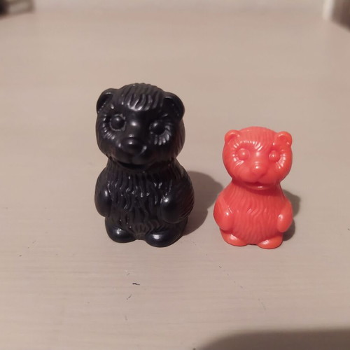 Kinder bear 1993 like new