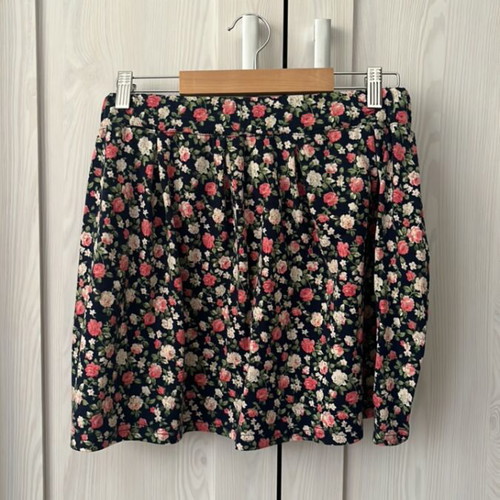 Floral skirt Attrattivo like new, one size, pink multicolor