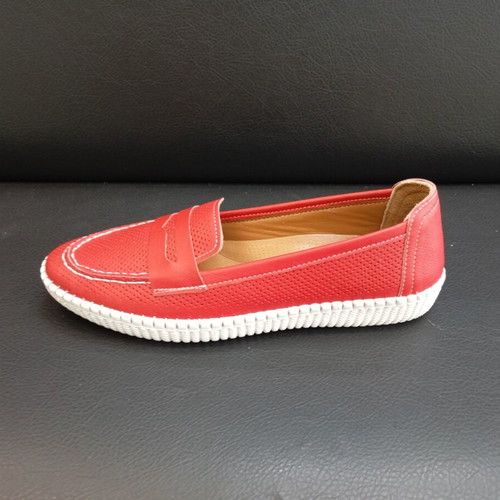 Ballerinas new, genuine leather inside and out, size 38