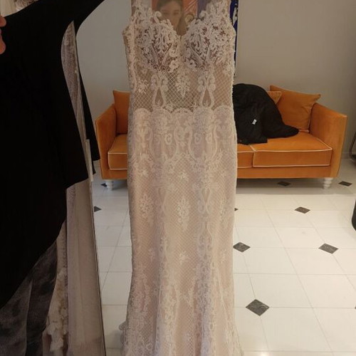 Mary Barola wedding dress like new, size M, height 1.7m