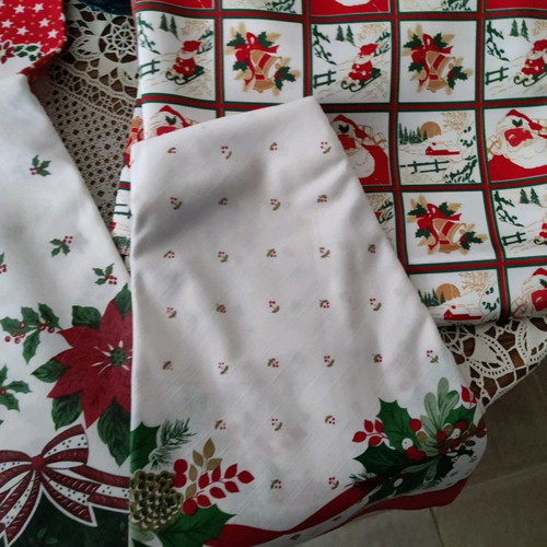 Christmas table linens used, set of 7 pieces