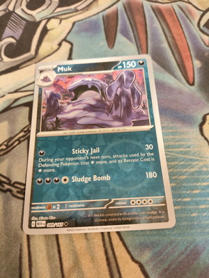 Muk 089/165 Pokemon card reverse holo like new