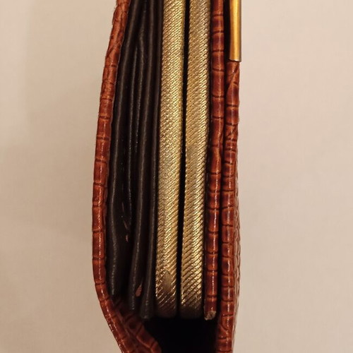 Leather wallet croco design brown women's new