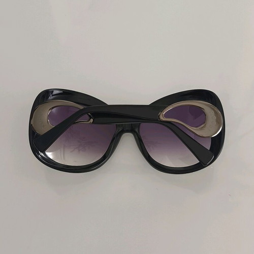 Rossi Oversized women's sunglasses like new with purple gradient lenses