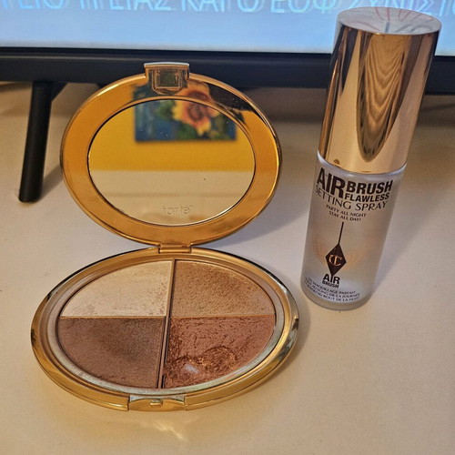 Σετ Glow Highlighting Παλέτα Ματιών & Ρουζ και Σπρέι Σταθεροποίησης Μακιγιάζ μεταχειρισμένο