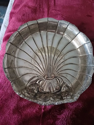 Silver-plated bowl used, 20 cm, missing 2 feet