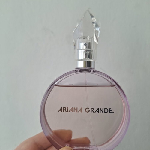 R.E.M. Ariana Grande perfume like new, 100 ml