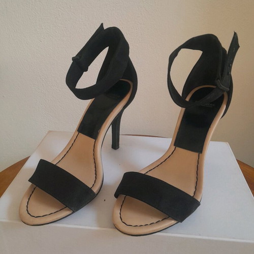 Pull n Bear black suede sandals size 37 used