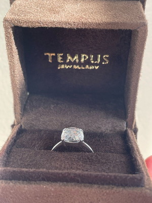 White Gold Solitaire Ring with Green Amethyst and Diamonds, New