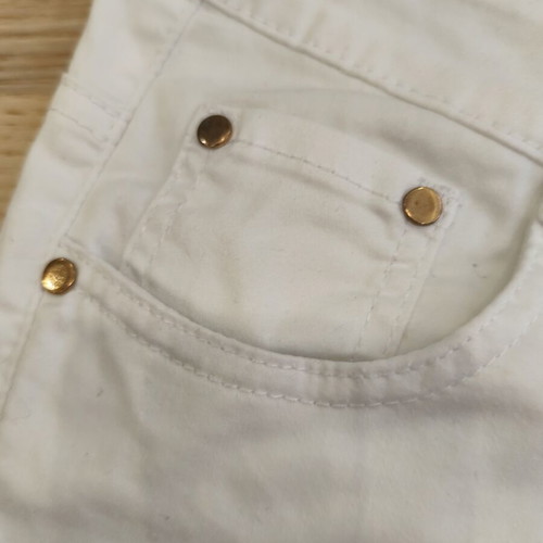 Adrixx Fashion white cotton shorts with cuff