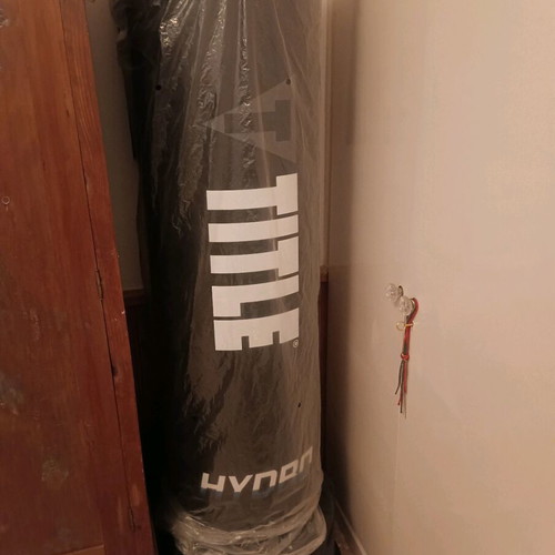 TITLE Boxing Hydro-Flex H2O Freestanding Heavy Bag like new