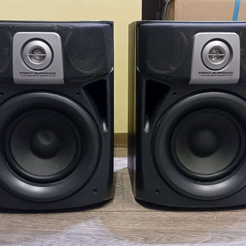 Aiwa SX-FNF7 floor-standing 3-way speakers used with bass reflex