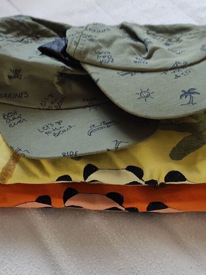 Baby summer clothes pack used, two cotton sets 12 months with hat