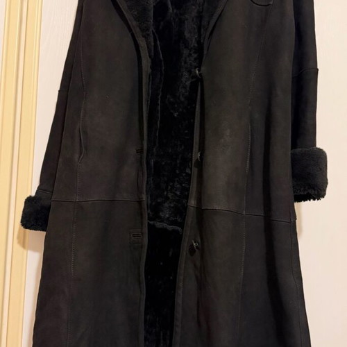 Vintage genuine black sheepskin shearling coat like new, size L-XL